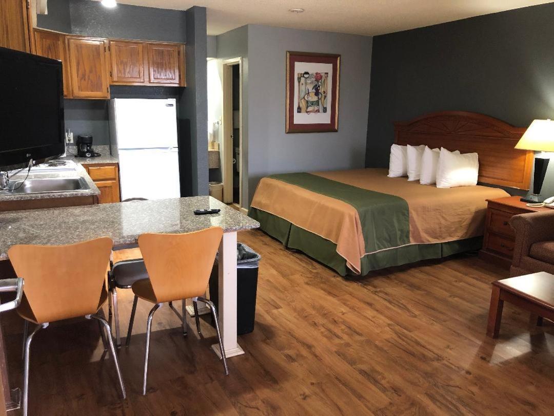 Americas Best Value Inn Yukon Exterior foto